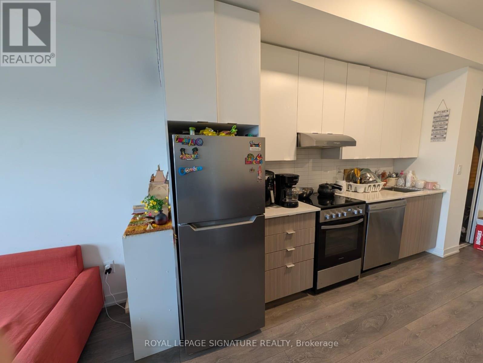 414 - 165 Canon Jackson Drive, Toronto (Beechborough-Greenbrook), Ontario  M6M 2G1 - Photo 3 - W12615290