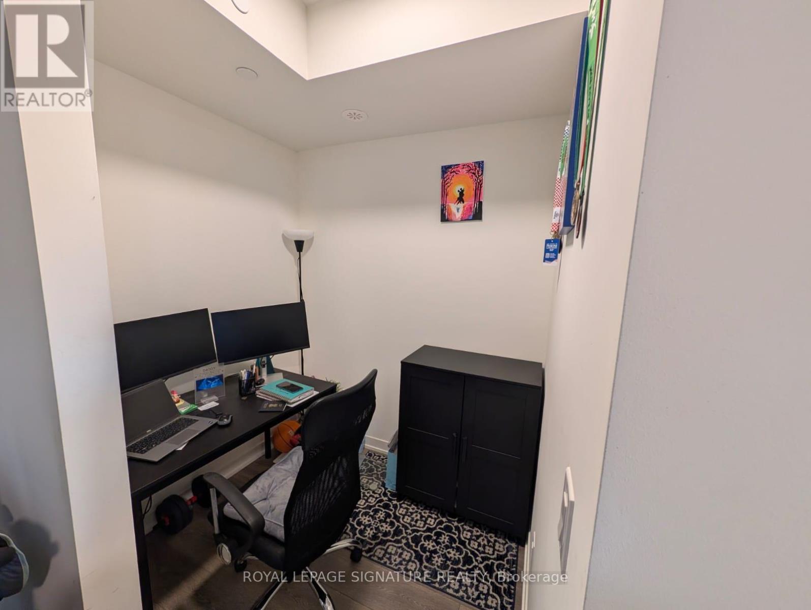 414 - 165 Canon Jackson Drive, Toronto (Beechborough-Greenbrook), Ontario  M6M 2G1 - Photo 7 - W12615290