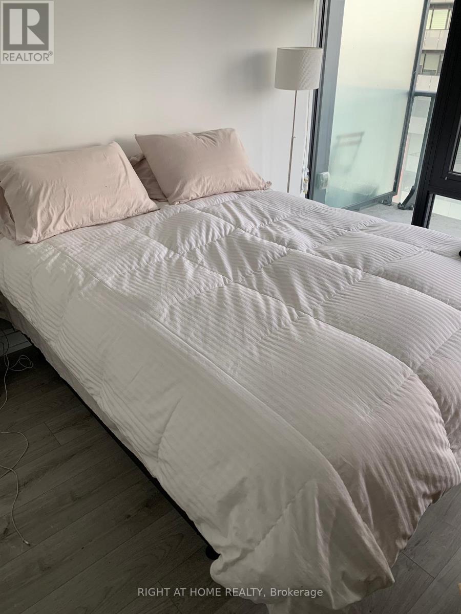 3608 - 161 Roehampton Avenue, Toronto, Ontario  M4P 0C8 - Photo 11 - C12615914