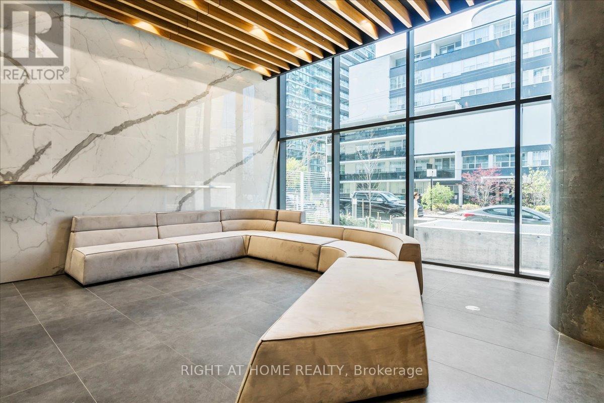 3608 - 161 Roehampton Avenue, Toronto, Ontario  M4P 0C8 - Photo 3 - C12615914