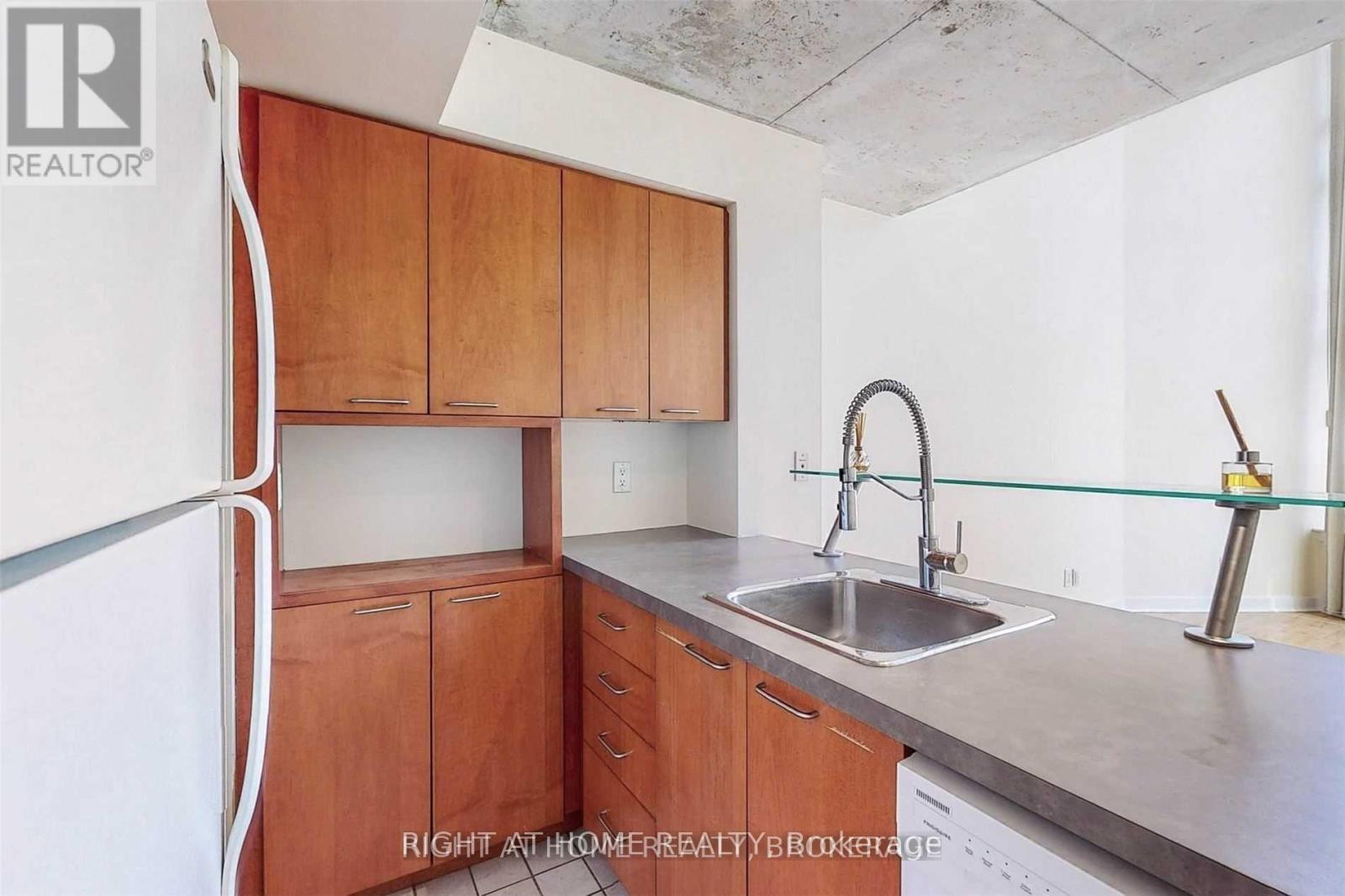 406 - 255 Richmond Street E, Toronto, Ontario  M5A 4T7 - Photo 14 - C12615944