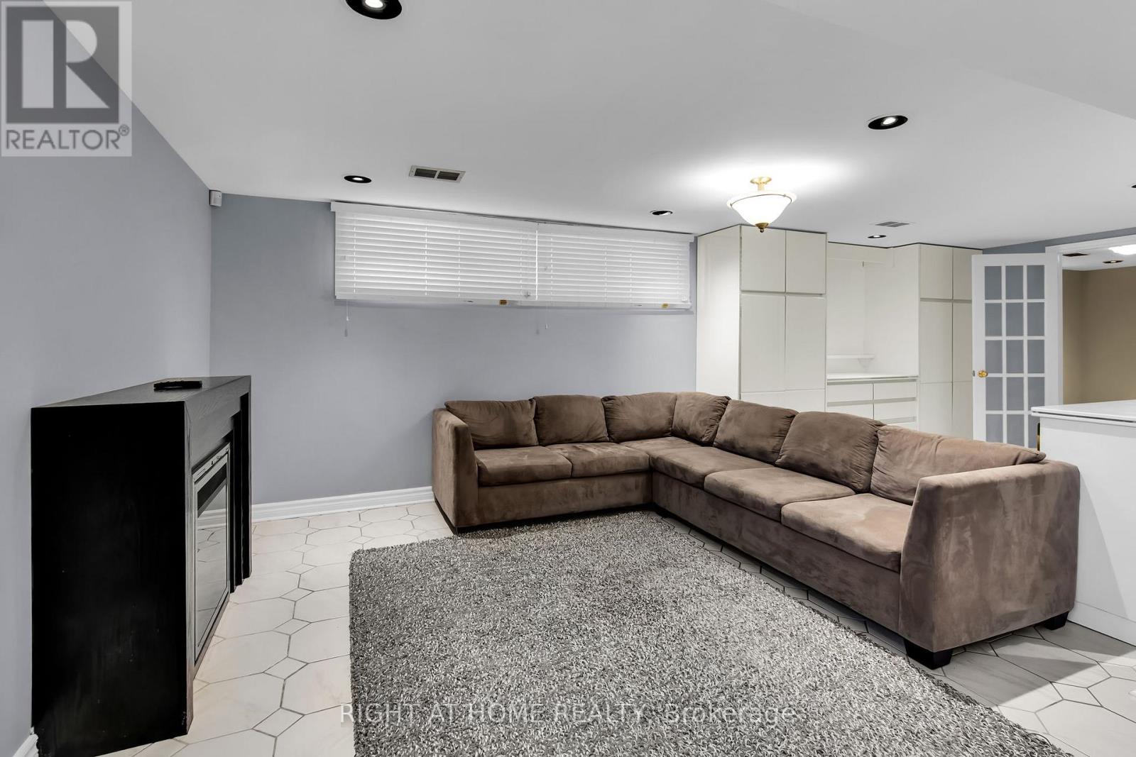 46 Basildon Crescent, Toronto, Ontario  M1M 3E2 - Photo 16 - E12615954