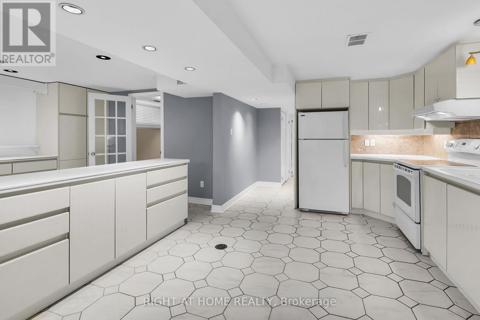 46 Basildon Crescent, Toronto, Ontario  M1M 3E2 - Photo 17 - E12615954