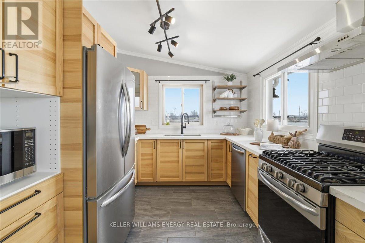 979 Palestine Road, Kawartha Lakes, Ontario  K0M 2T0 - Photo 12 - X12616056