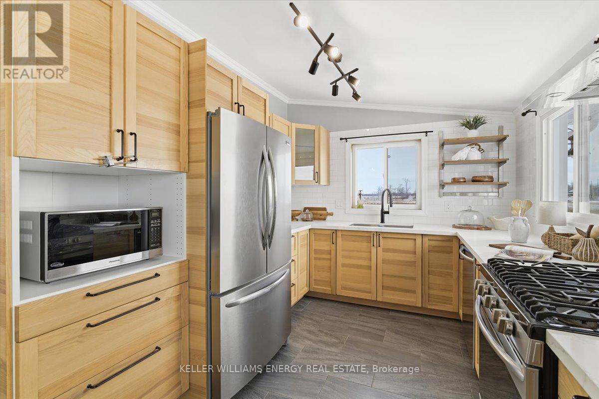 979 Palestine Road, Kawartha Lakes, Ontario  K0M 2T0 - Photo 14 - X12616056