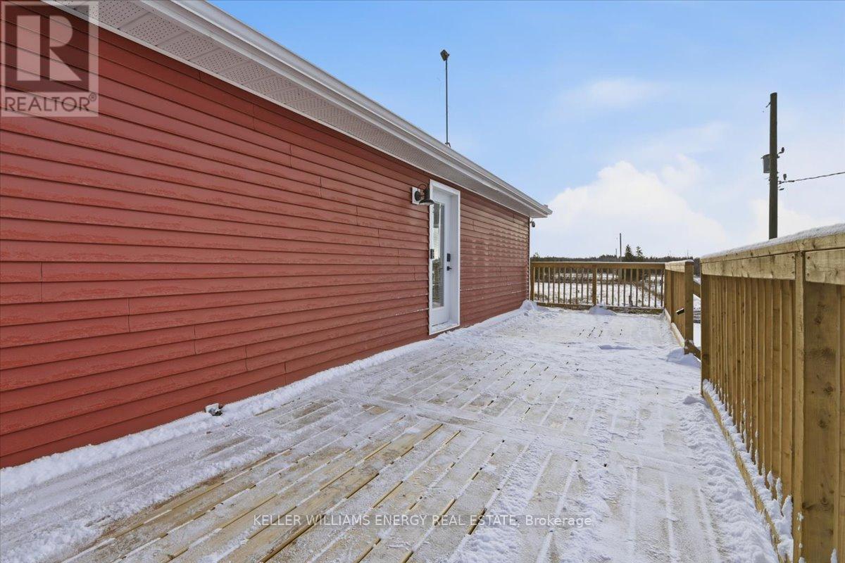 979 Palestine Road, Kawartha Lakes, Ontario  K0M 2T0 - Photo 3 - X12616056