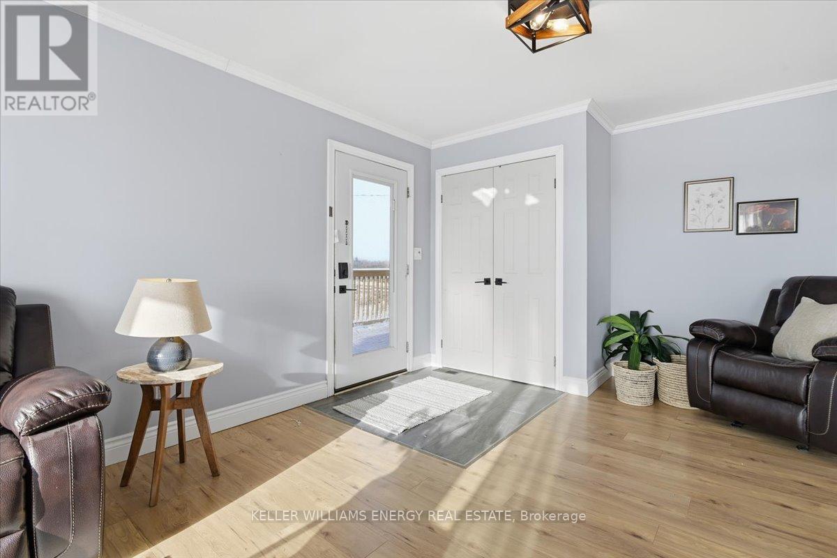 979 Palestine Road, Kawartha Lakes, Ontario  K0M 2T0 - Photo 4 - X12616056