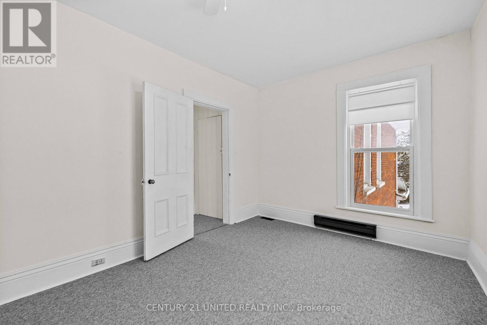 234 Antrim Street, Peterborough, Ontario  K9H 3G4 - Photo 11 - X12616082