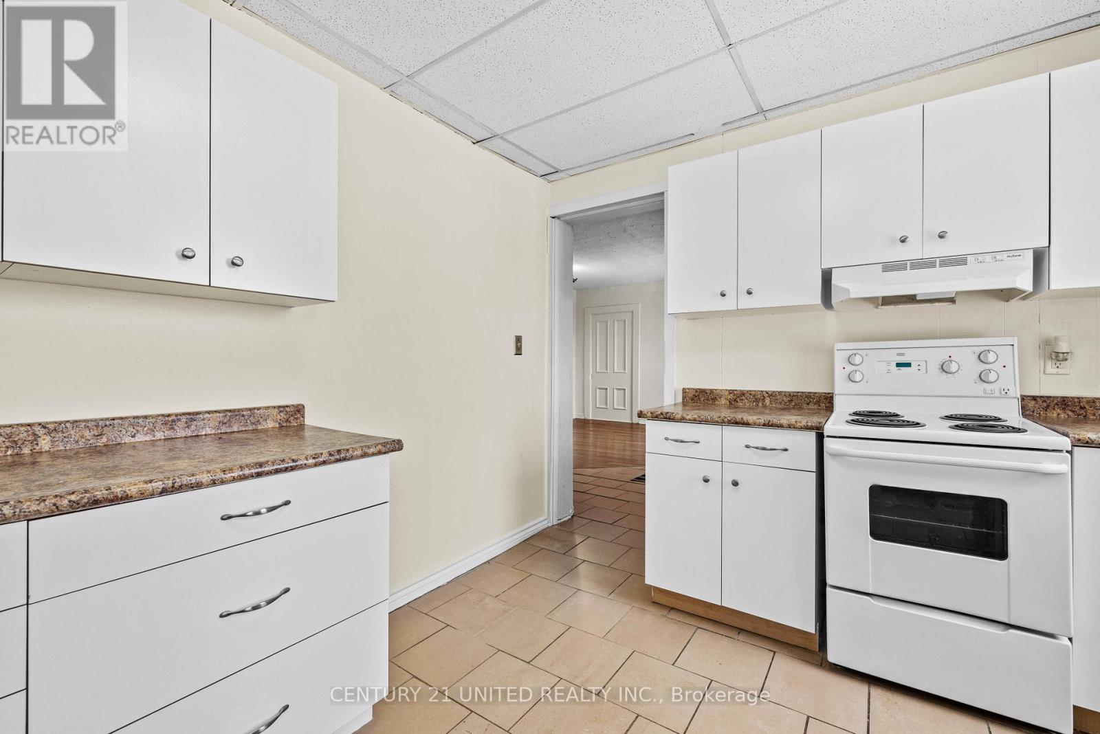 234 Antrim Street, Peterborough, Ontario  K9H 3G4 - Photo 5 - X12616082