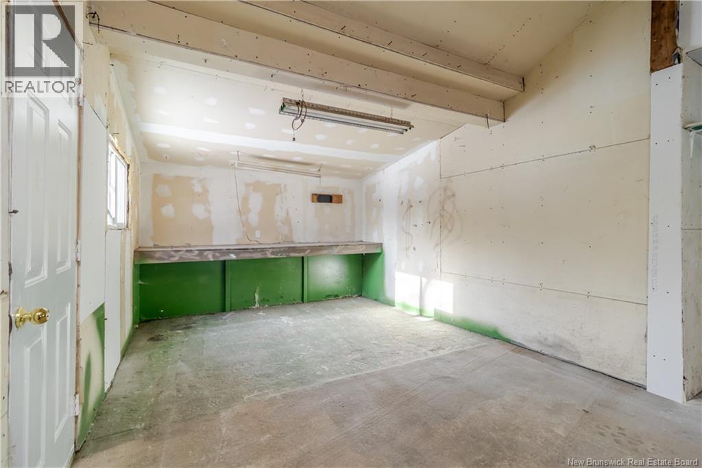 58 Lake Avenue, Mcadam, New Brunswick E6J 1P2 - Photo 35 - NB131182