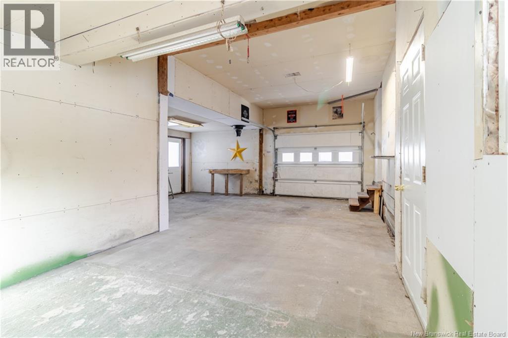 58 Lake Avenue, Mcadam, New Brunswick E6J 1P2 - Photo 37 - NB131182