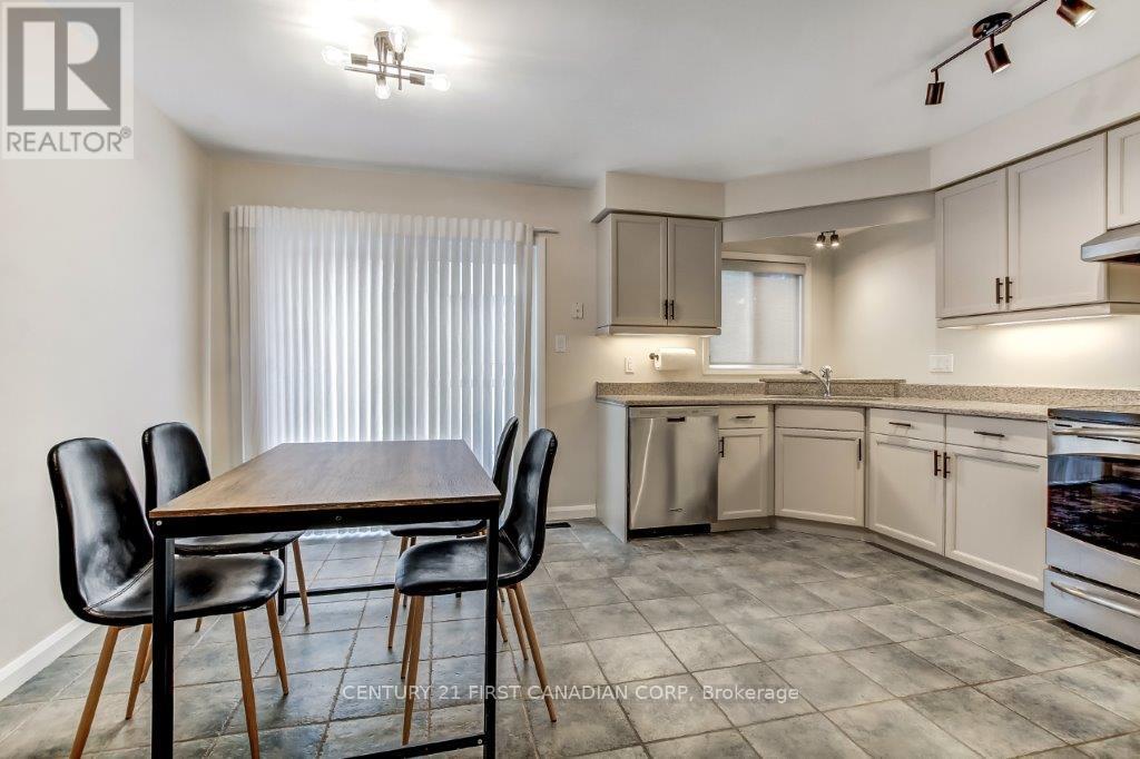 2 - 609 Colborne Street, London East (East F), Ontario  N6B 2V3 - Photo 11 - X12616032