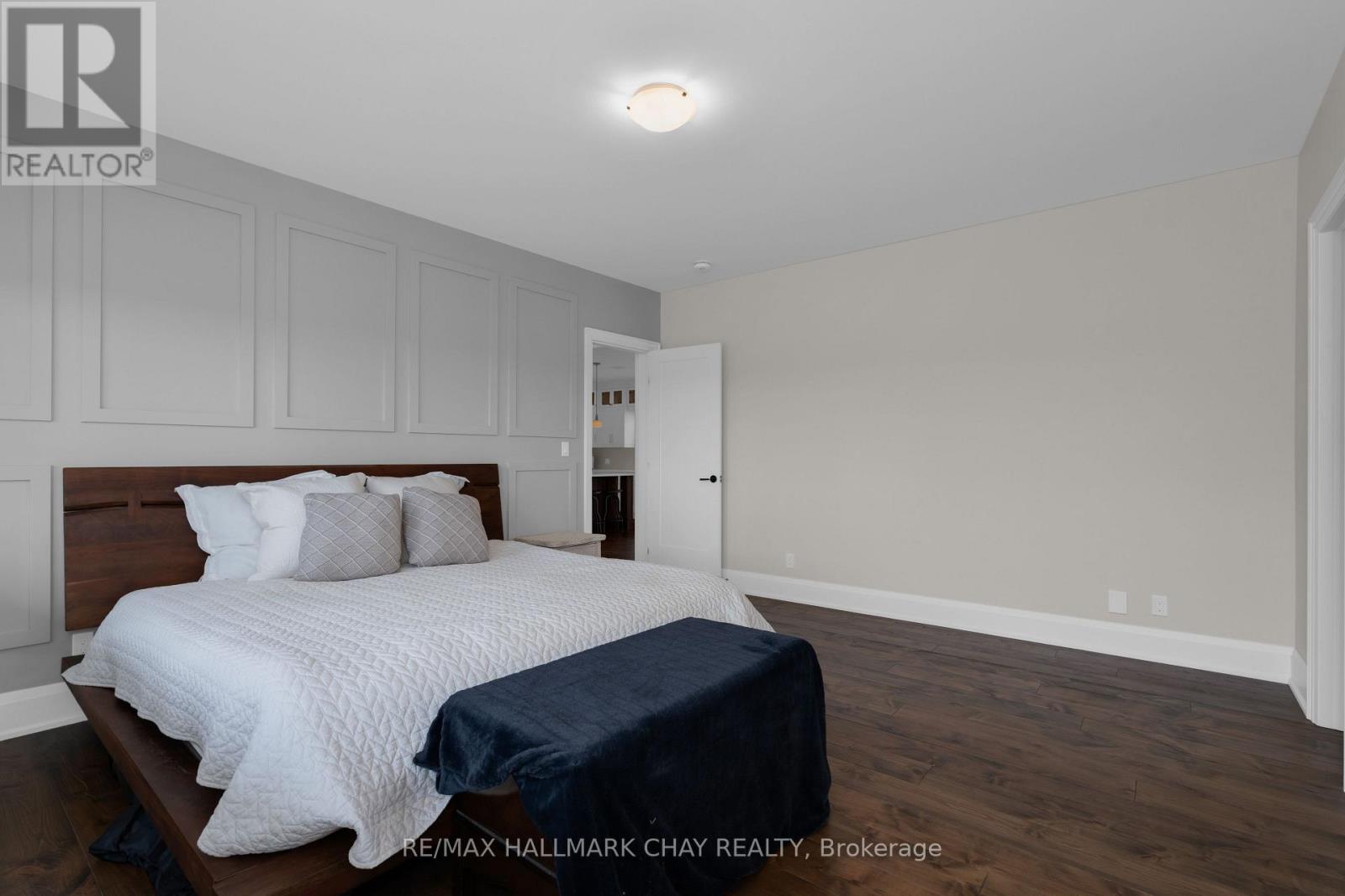 28 Thoroughbred Drive, Oro-Medonte, Ontario  L0K 1E0 - Photo 14 - S11975303