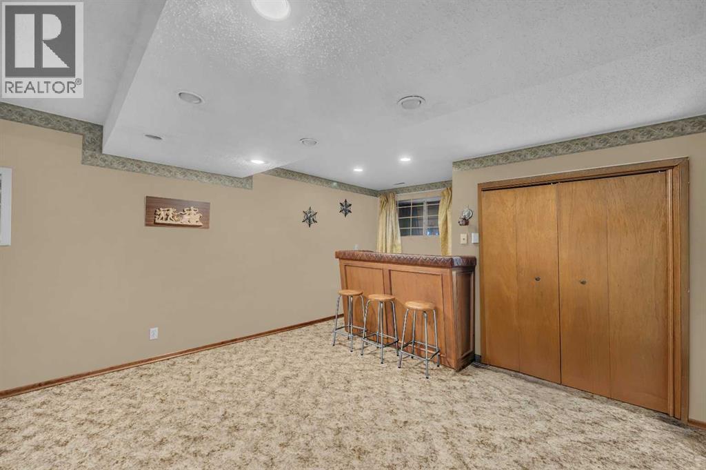 11 Berwick Close Nw, Calgary, Alberta  T3K 1C3 - Photo 24 - A2273062