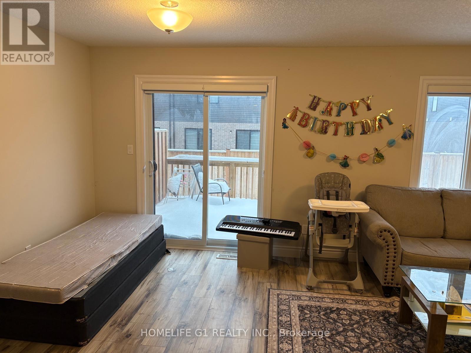 40 Bastien Street, Cambridge, Ontario  N1T 0E8 - Photo 2 - X12538780