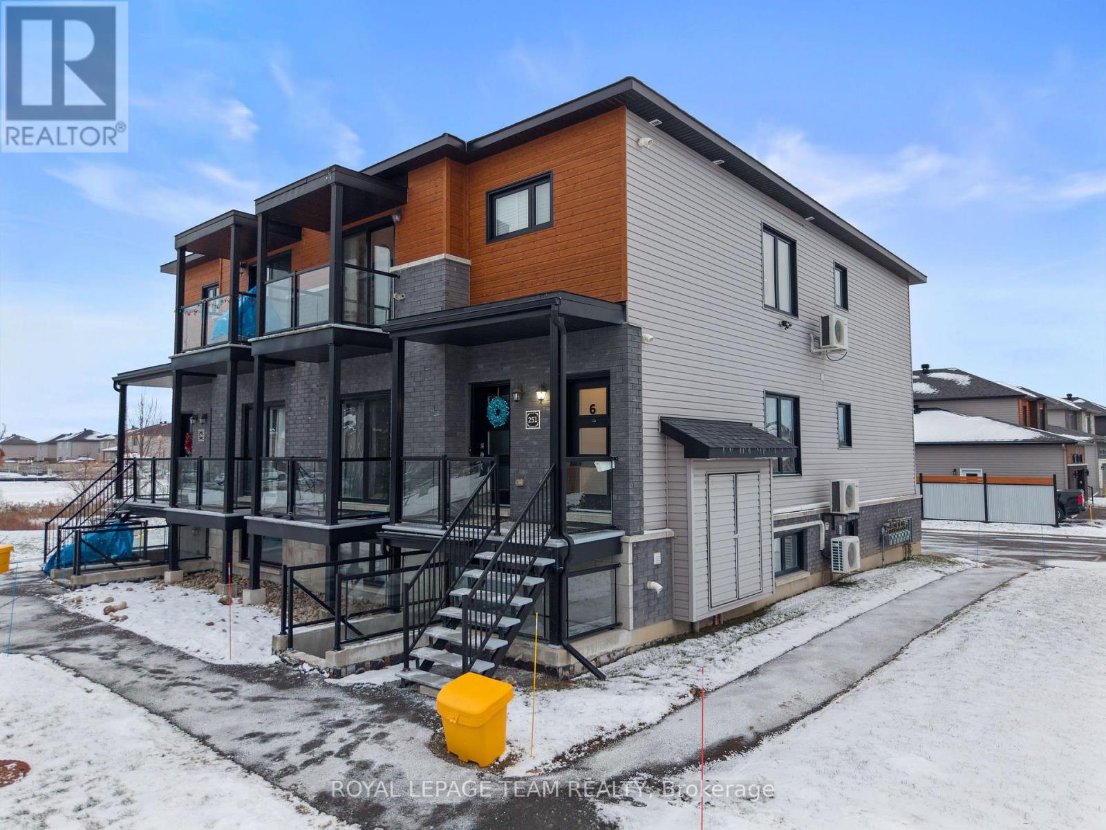 6 - 251 Capri Avenue, Russell, Ontario  K0A 1W0 - Photo 2 - X12616072