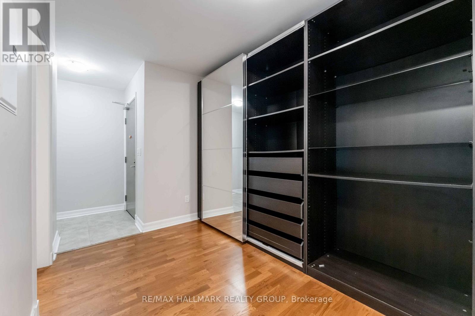 204 - 200 Besserer Street, Ottawa, Ontario K1N 0A7 - Photo 5 - X12616146