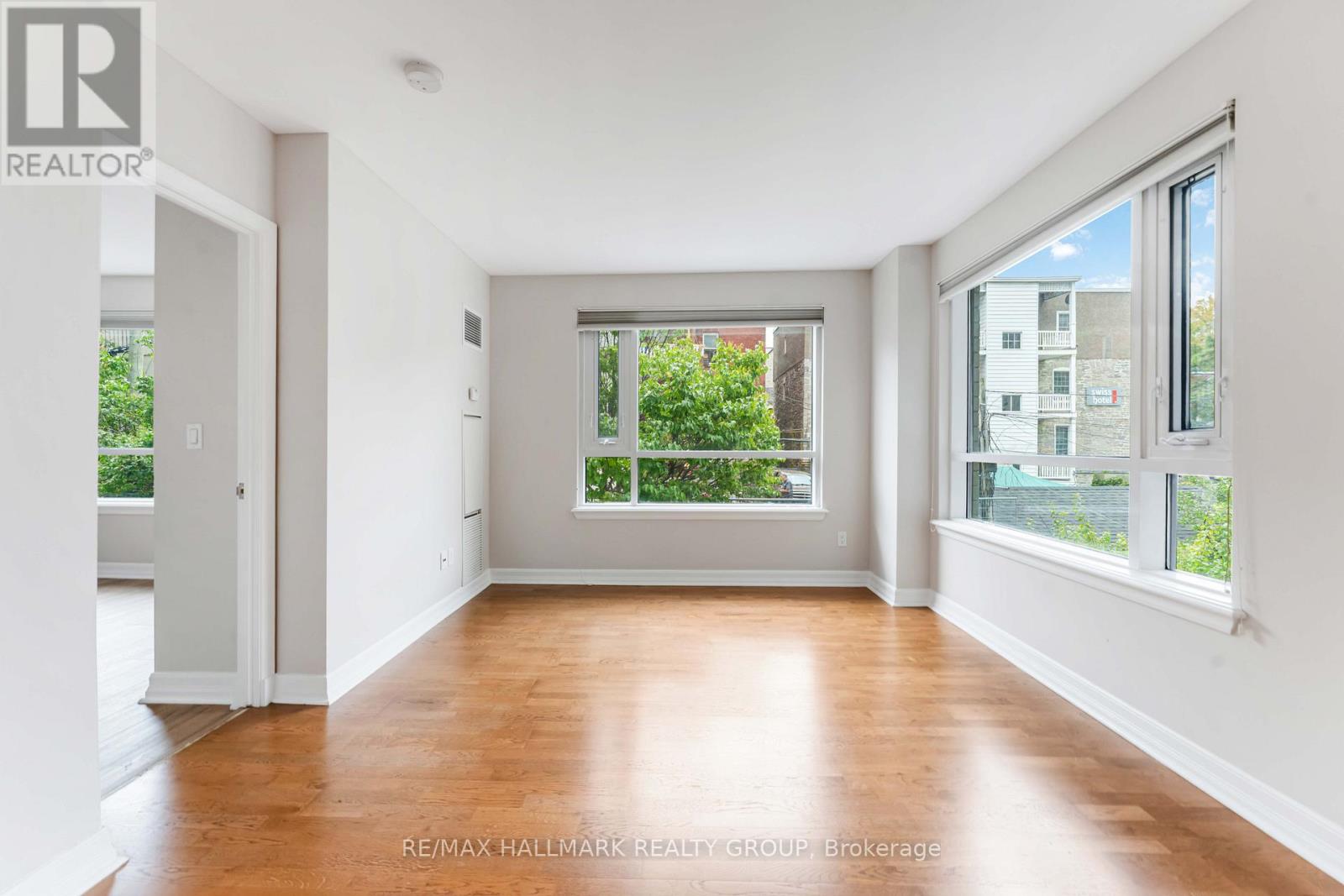 204 - 200 Besserer Street, Ottawa, Ontario K1N 0A7 - Photo 9 - X12616146