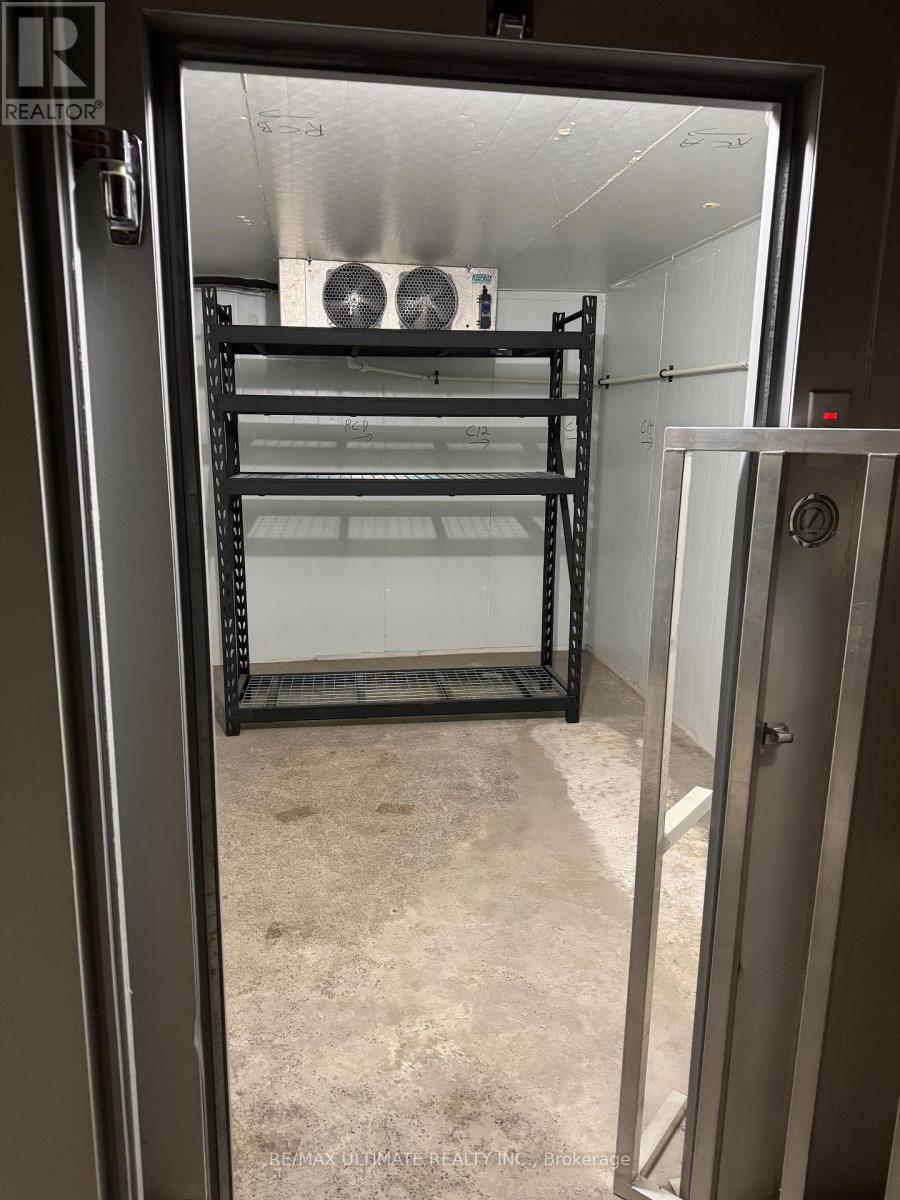 2897 Lake Shore Boulevard W, Toronto, Ontario  M8V 1J3 - Photo 18 - W12615950