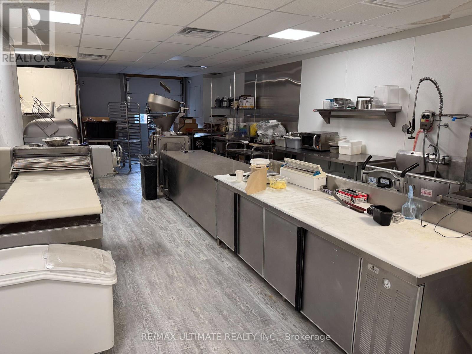 2897 Lake Shore Boulevard W, Toronto, Ontario  M8V 1J3 - Photo 5 - W12615950