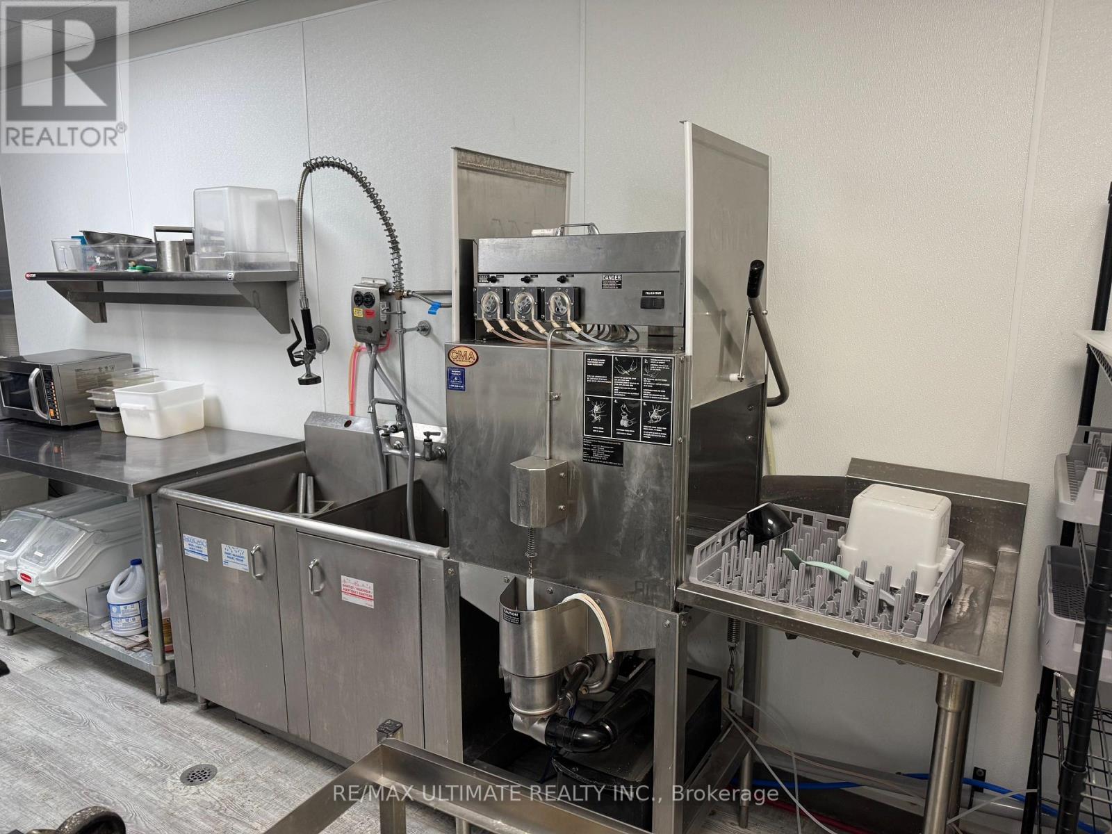 2897 Lake Shore Boulevard W, Toronto, Ontario  M8V 1J3 - Photo 7 - W12615950