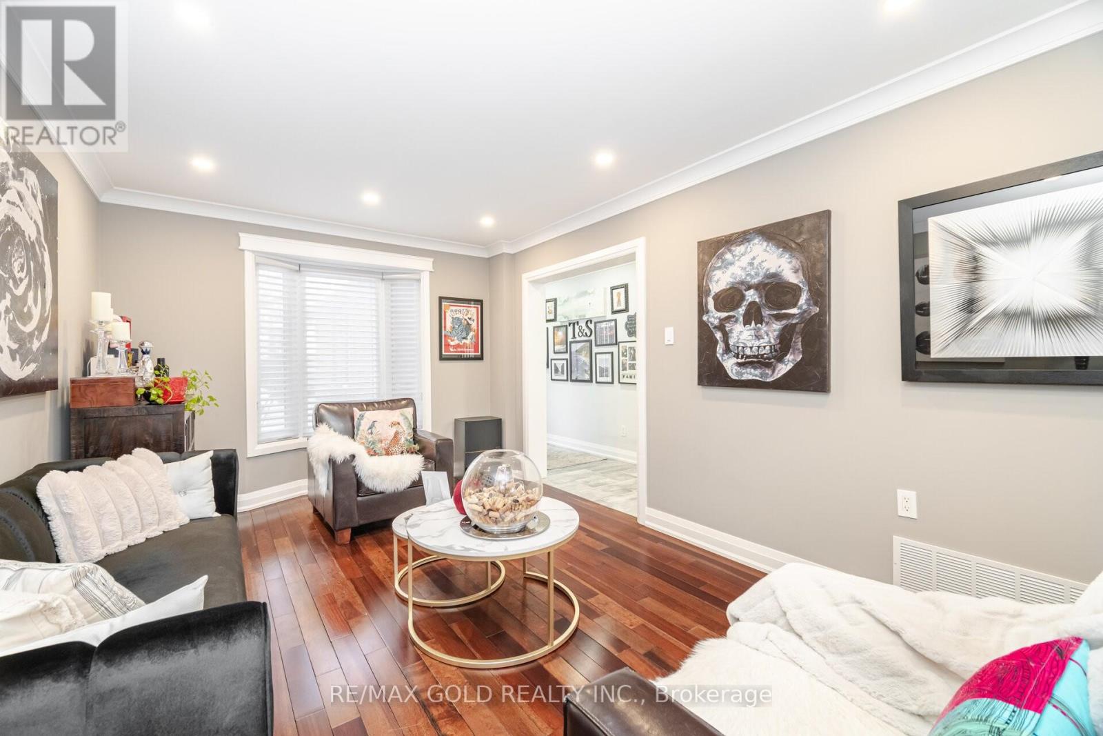 62 Oleander Crescent, Brampton, Ontario  L6Z 2C2 - Photo 4 - W12615962