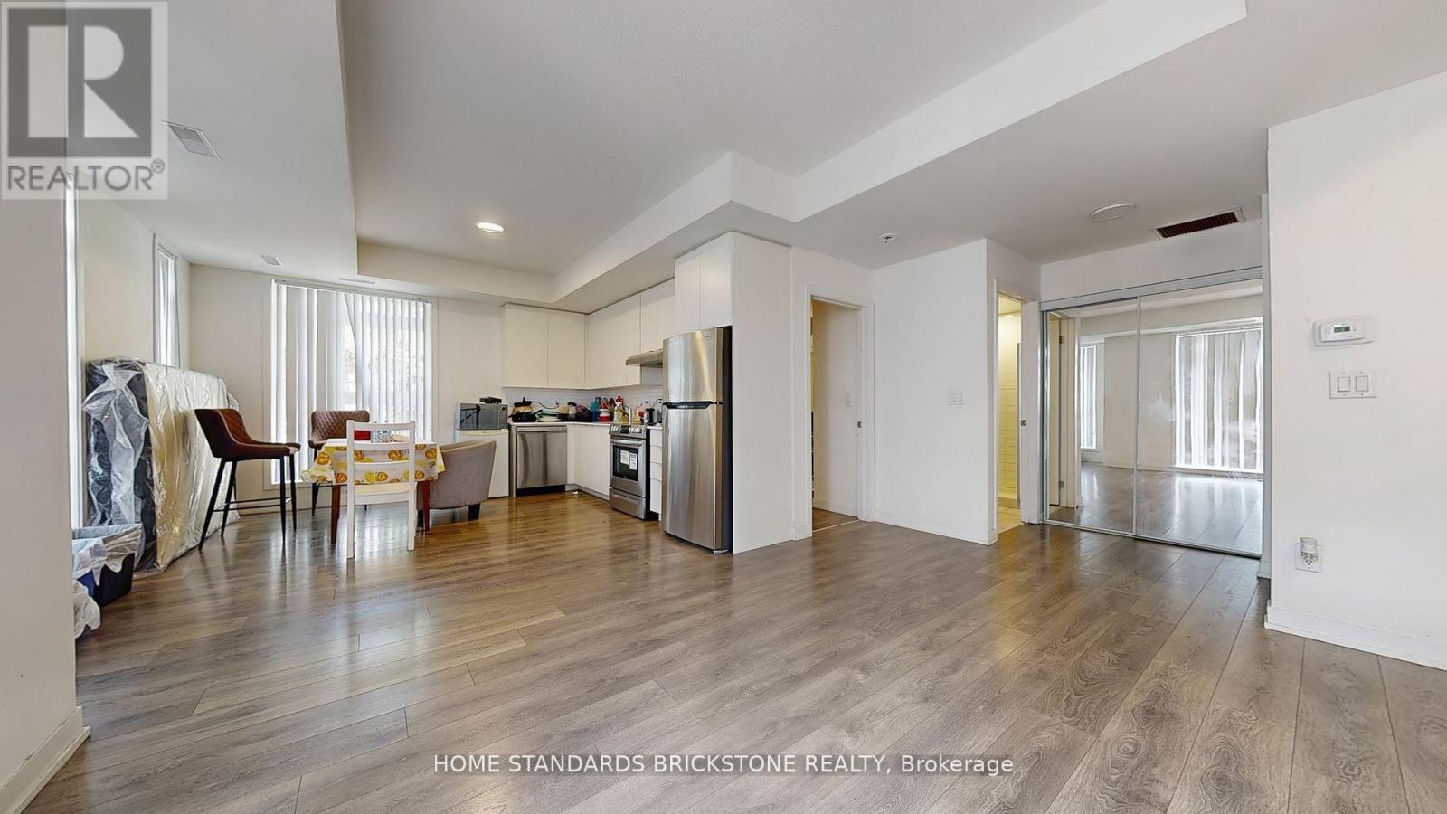 H212 - 90 Canon Jackson Drive, Toronto, Ontario  M6M 0C1 - Photo 7 - W12615968