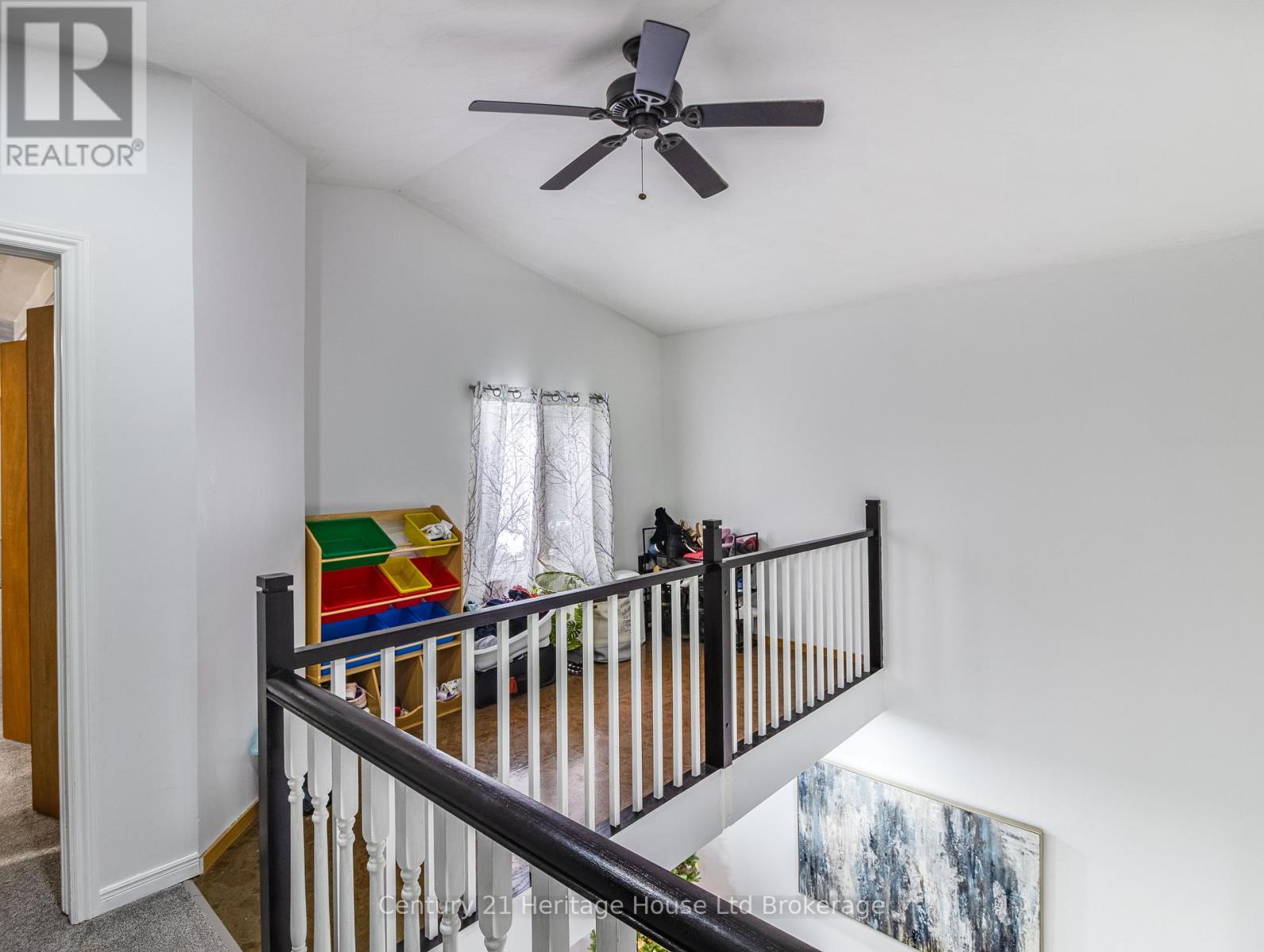 8 Mohican Drive, Woodstock, Ontario  N4T 1H5 - Photo 10 - X12616106