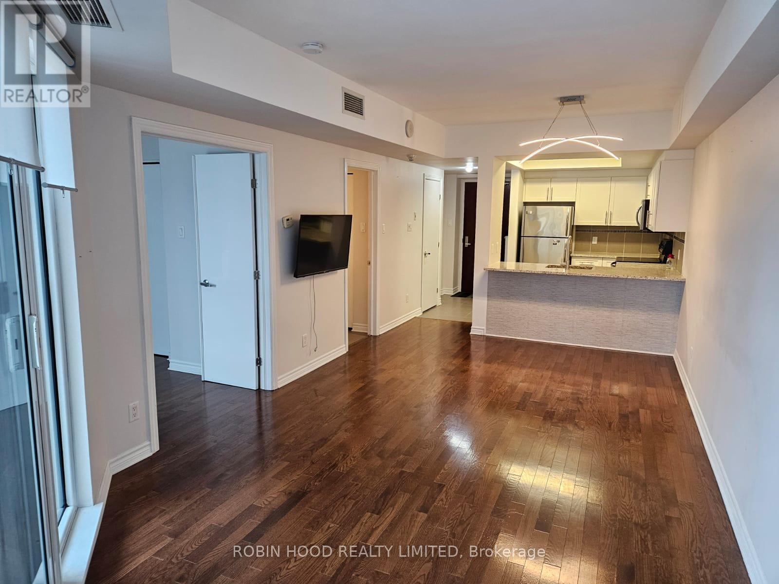 1610 - 200 Rideau Street, Ottawa, Ontario  K1N 5Y1 - Photo 6 - X12615926