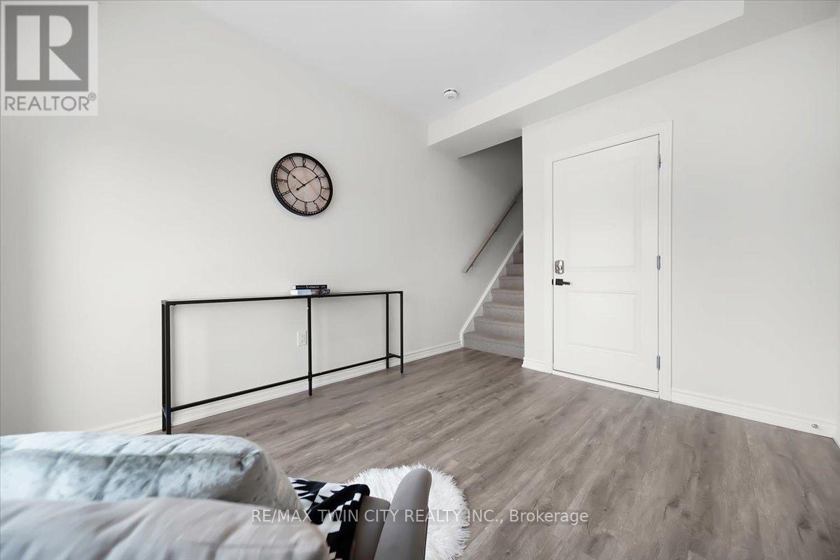 13 - 314 Equestrian Way, Cambridge, Ontario  N3E 0E4 - Photo 33 - X12615966