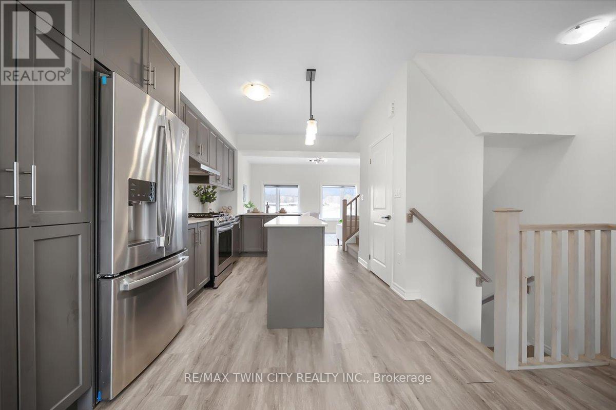 13 - 314 Equestrian Way, Cambridge, Ontario  N3E 0E4 - Photo 7 - X12615966