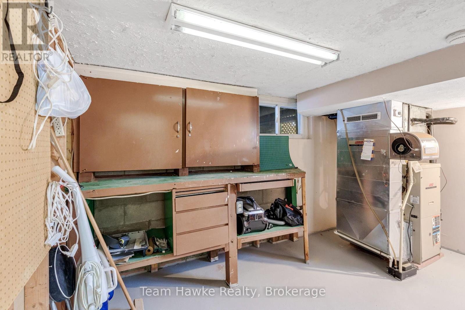 264 Kingfisher Avenue, Tay, Ontario L0K 1R0 - Photo 35 - S12616096