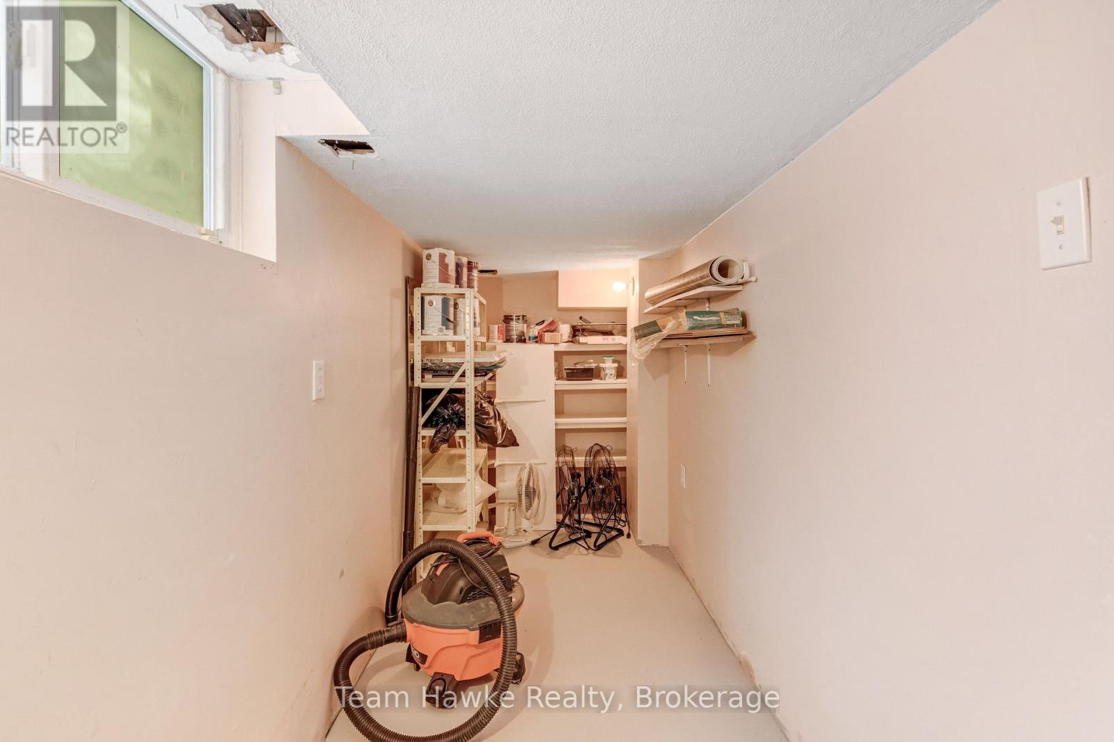 264 Kingfisher Avenue, Tay, Ontario L0K 1R0 - Photo 36 - S12616096