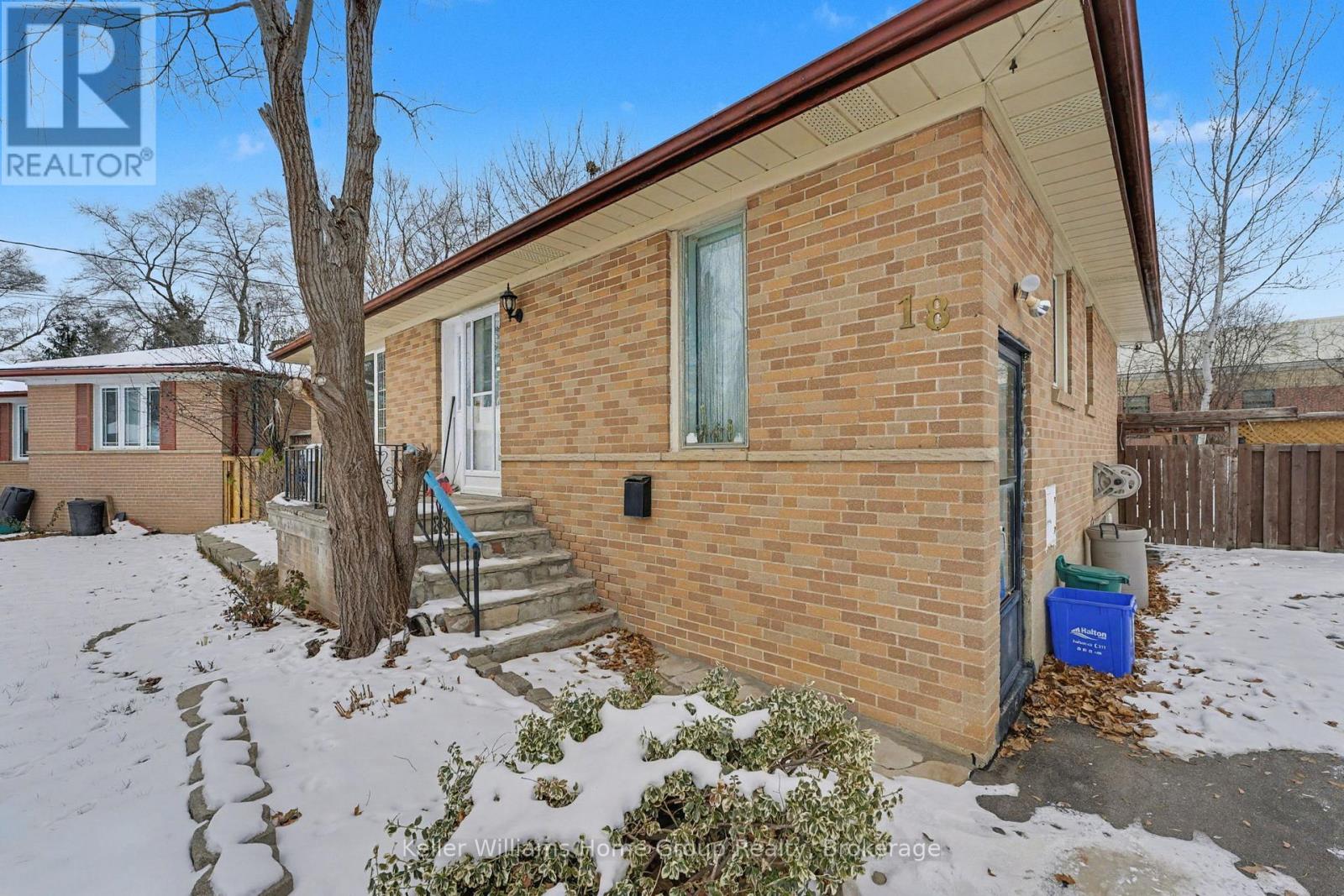 18 Gower Court, Halton Hills, Ontario L7G 4L5 - Photo 37 - W12616118