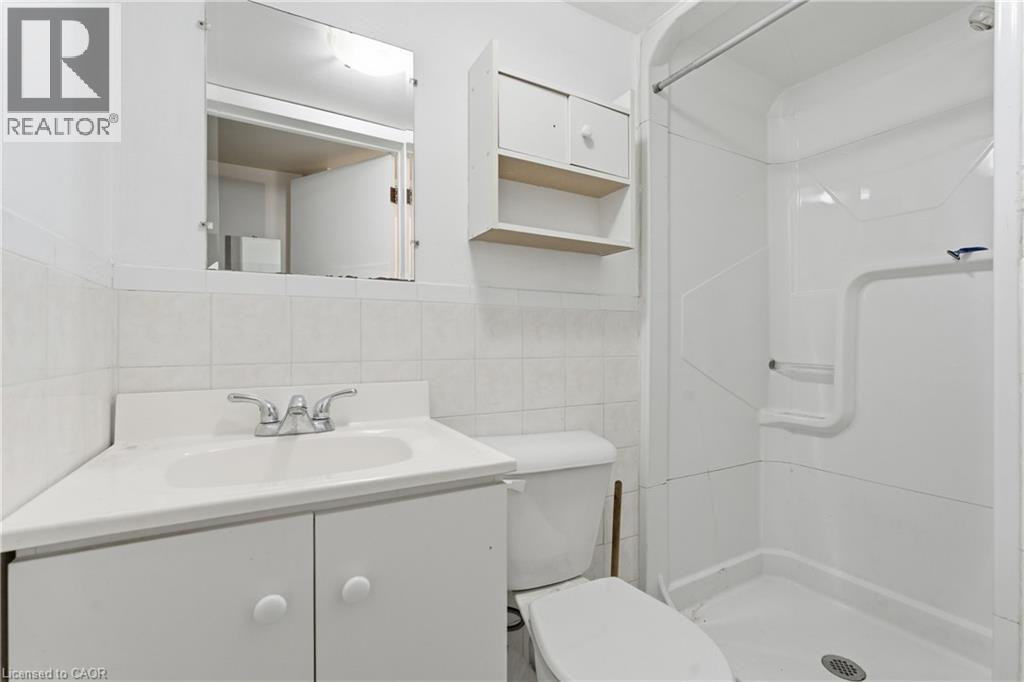 20 Thompson Avenue, Thorold, Ontario  L2V 2M8 - Photo 22 - 40793334