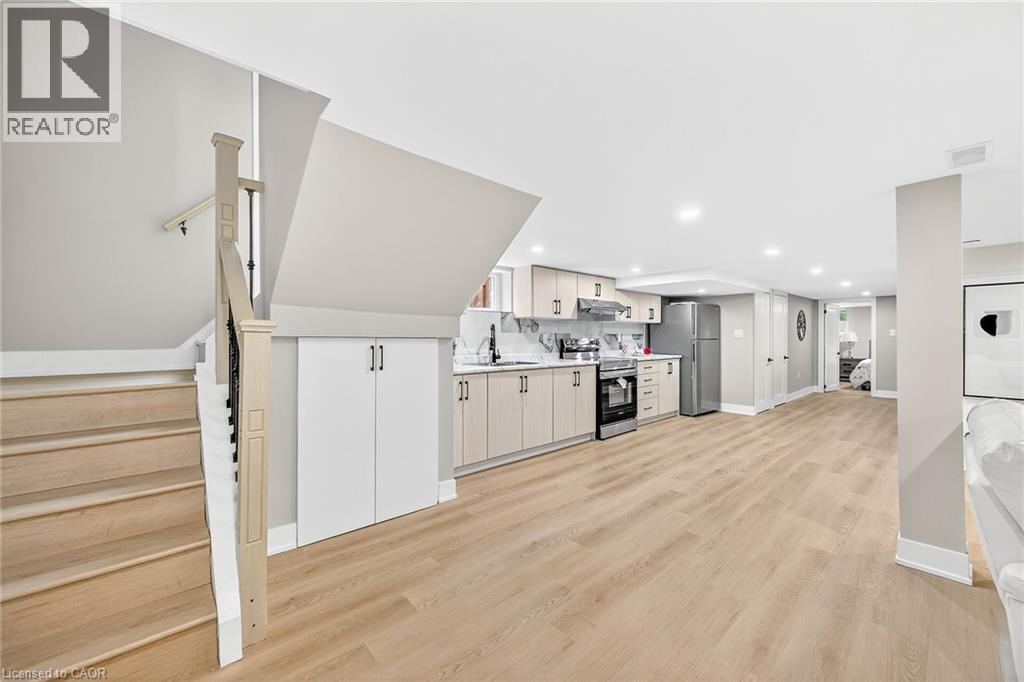 26 Martin Road, Hamilton, Ontario  L8K 3N1 - Photo 32 - 40789631