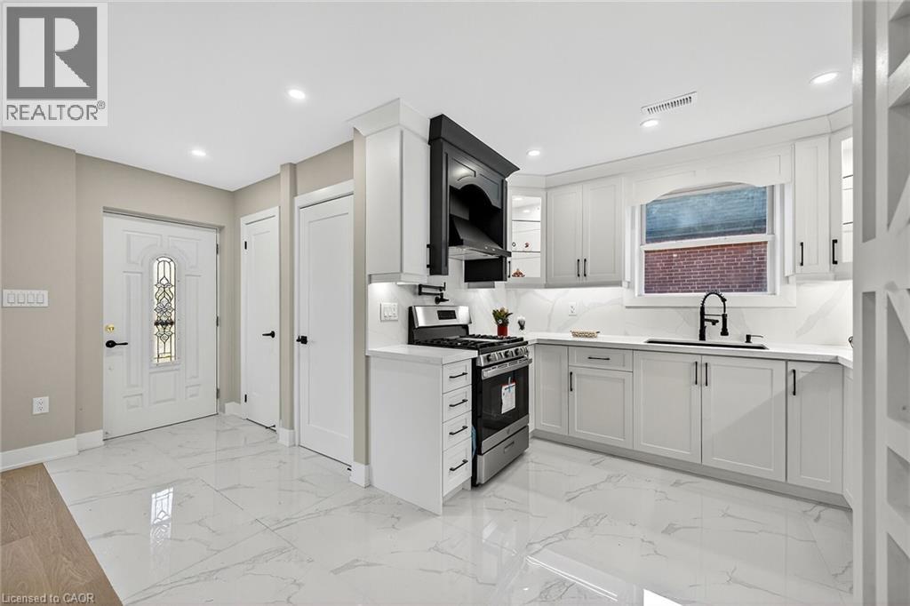 26 Martin Road, Hamilton, Ontario  L8K 3N1 - Photo 28 - 40789631