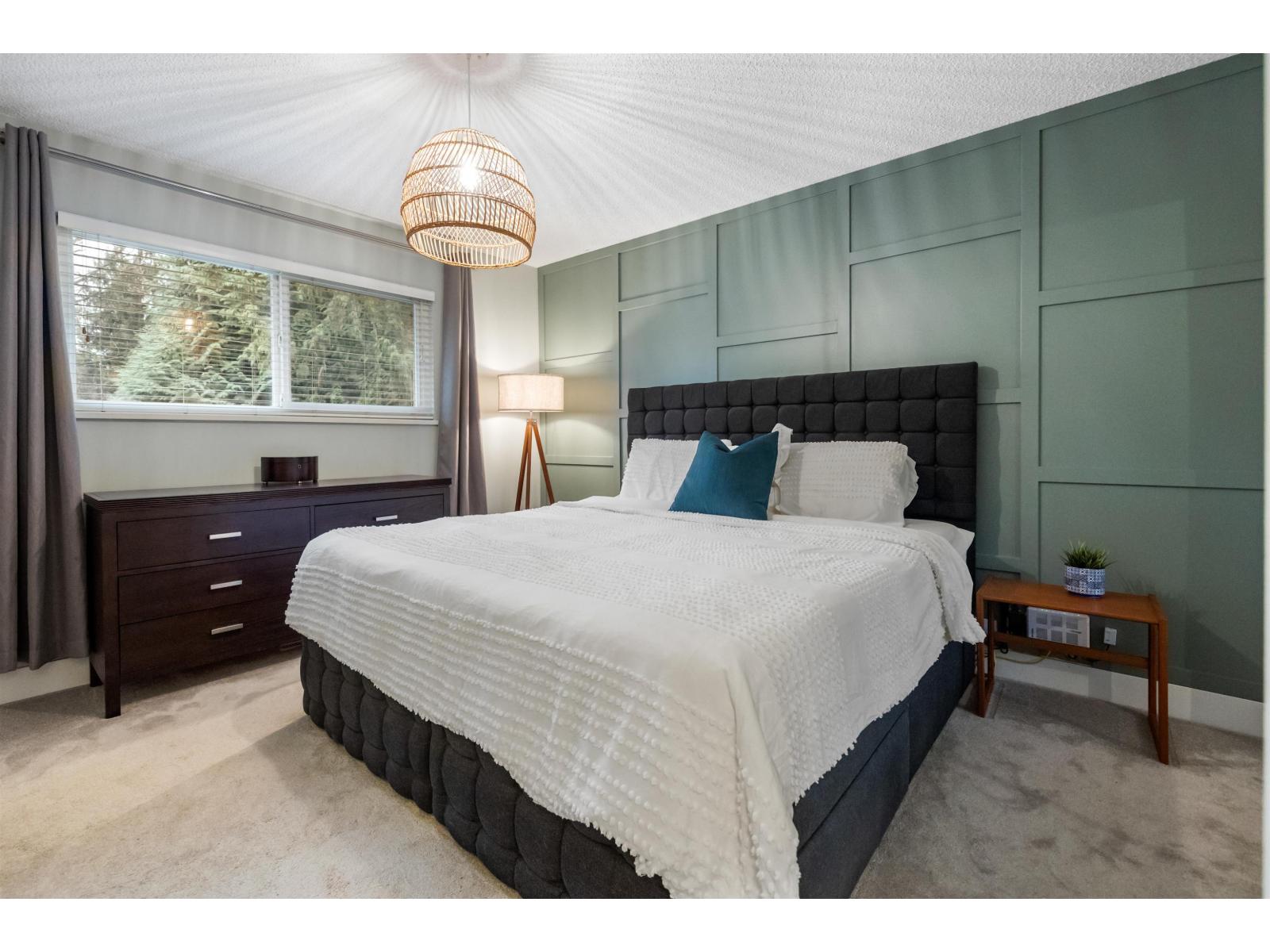 5802 Angus Place, Surrey, British Columbia  V3S 4W5 - Photo 9 - R3069925