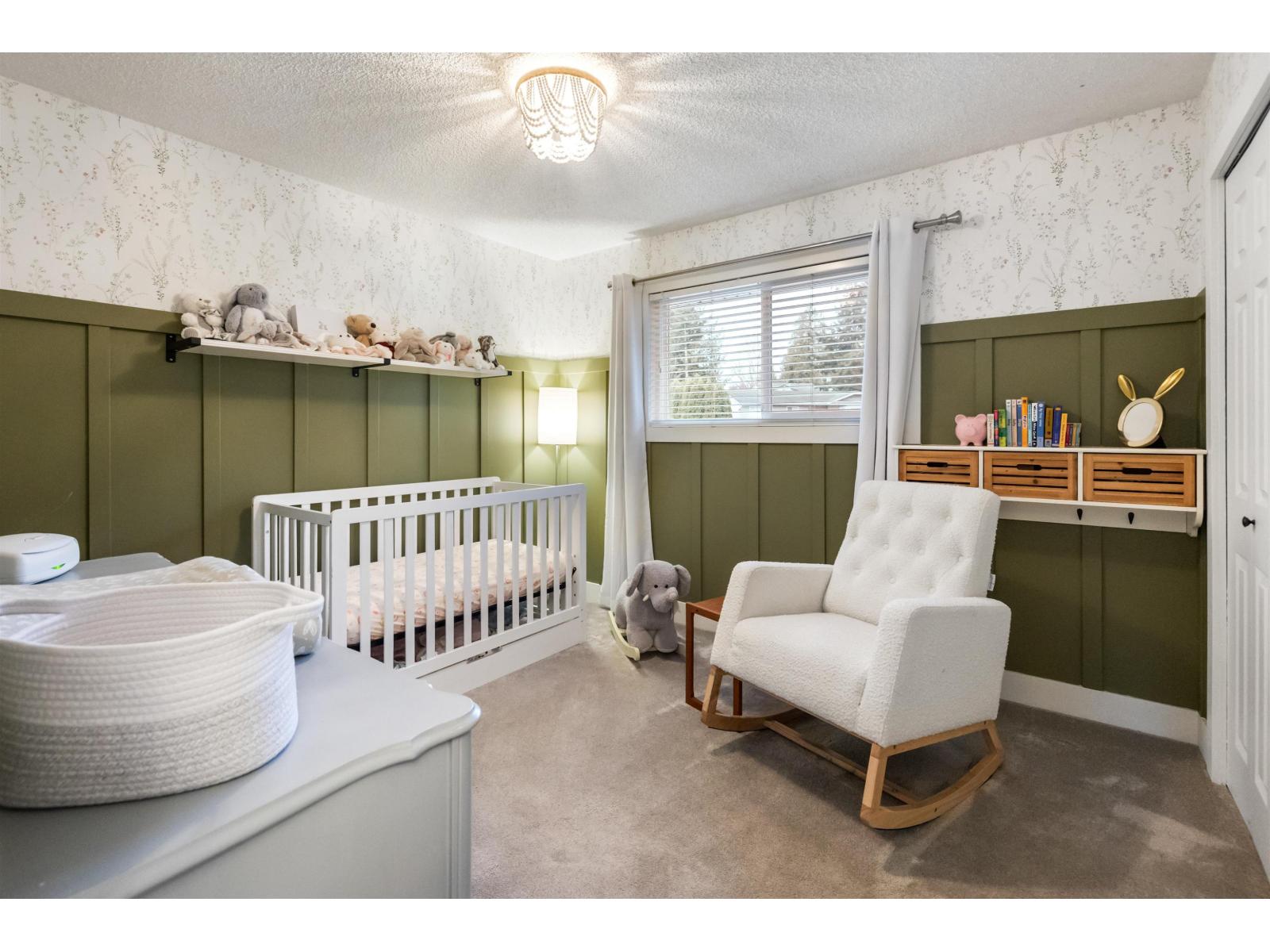 5802 Angus Place, Surrey, British Columbia  V3S 4W5 - Photo 12 - R3069925