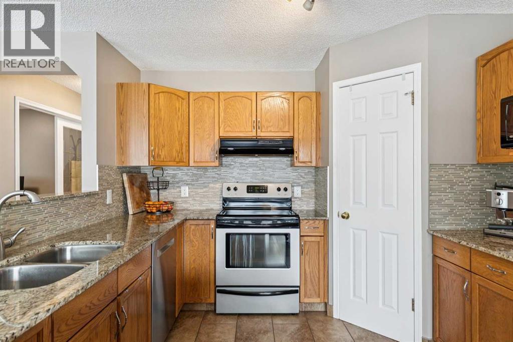 33 River Rock Crescent Se, Calgary, Alberta  T2C 4J4 - Photo 8 - A2273815