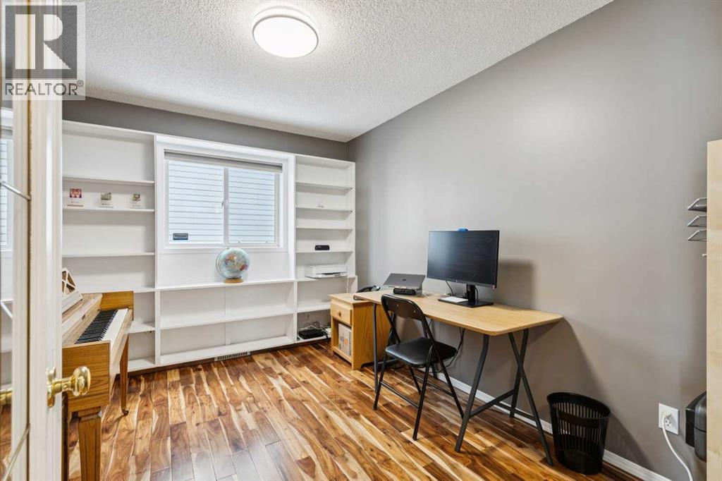 33 River Rock Crescent Se, Calgary, Alberta  T2C 4J4 - Photo 17 - A2273815