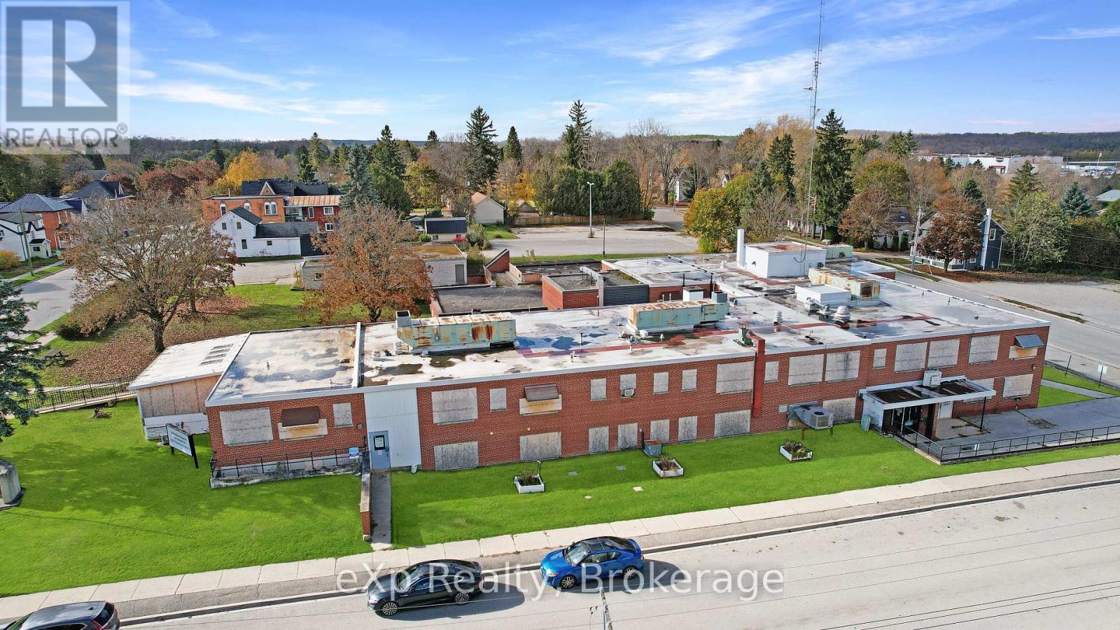 55 Isla Street, Grey Highlands, Ontario N0C 1H0 - Photo 4 - X12616002