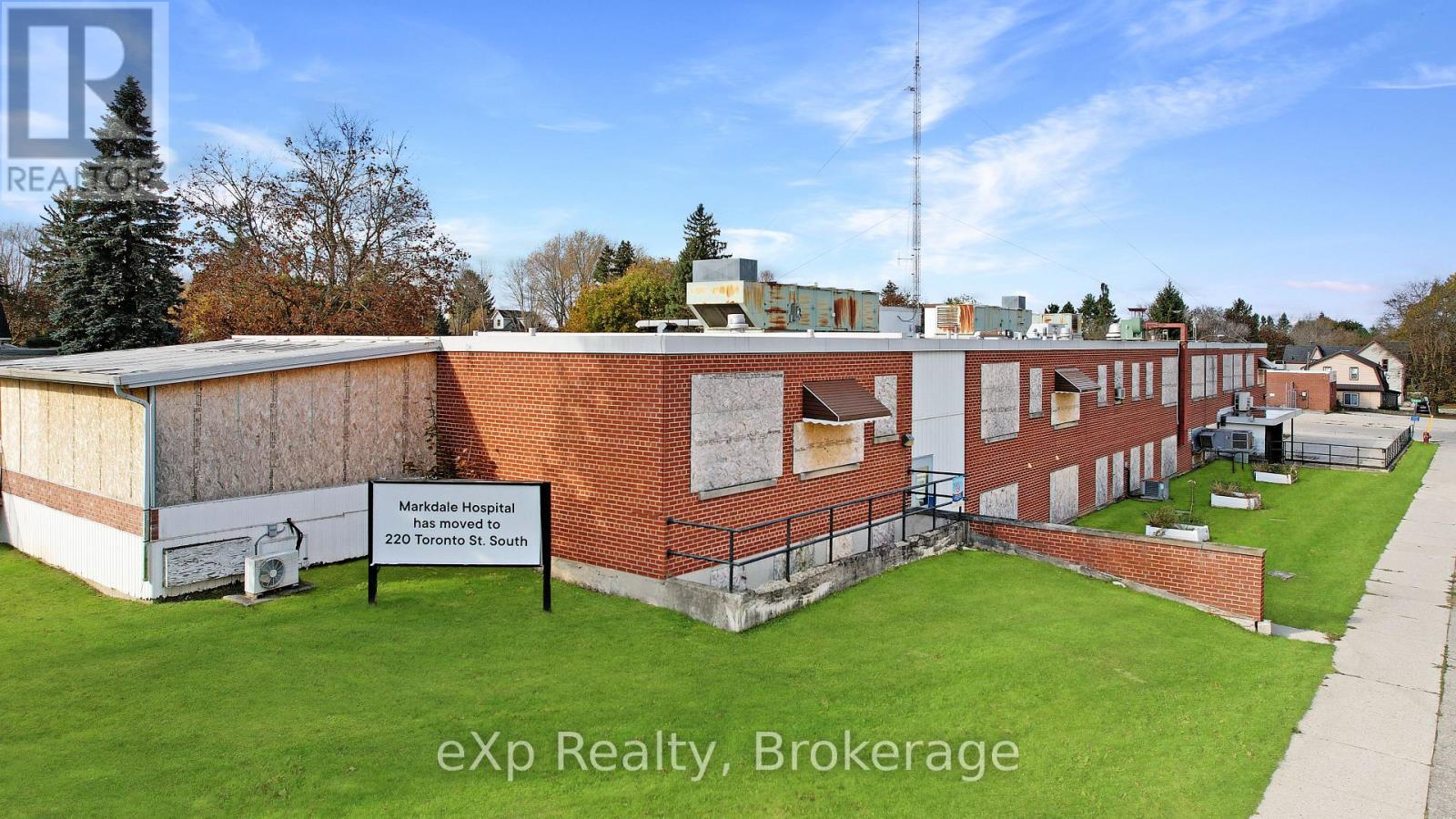 55 Isla Street, Grey Highlands, Ontario N0C 1H0 - Photo 9 - X12616002