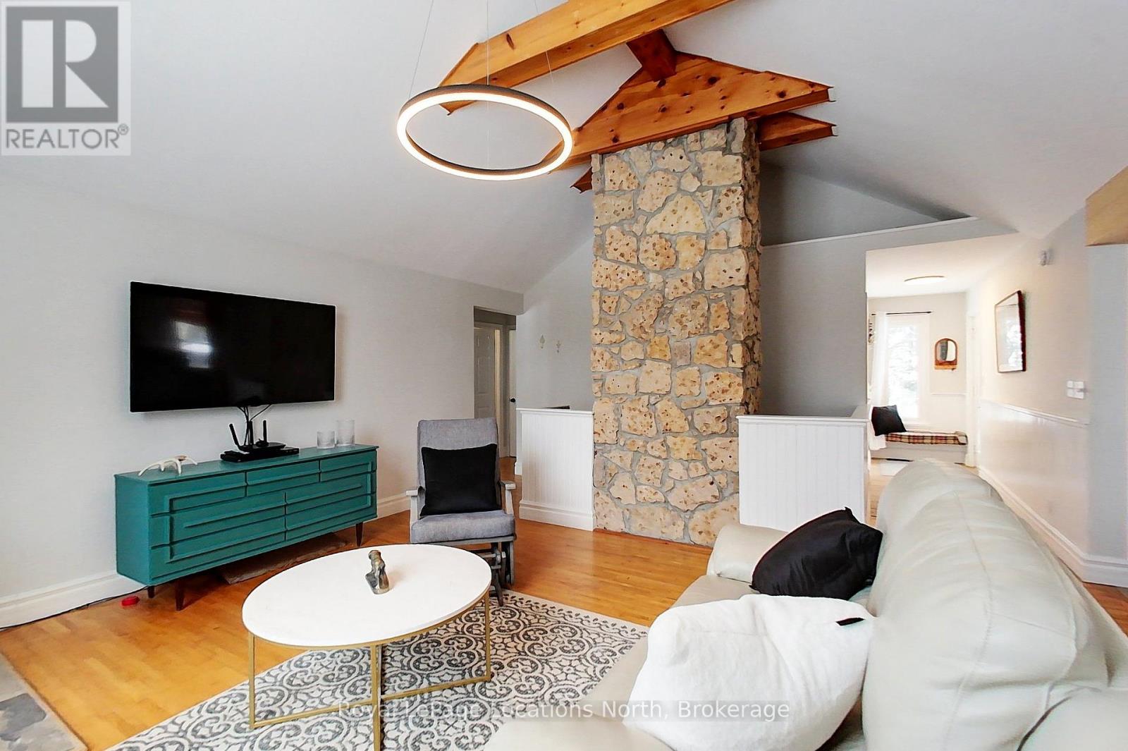 637280 St Vincent-Sydenham Townline, Meaford, Ontario  N4L 1W5 - Photo 3 - X12616004