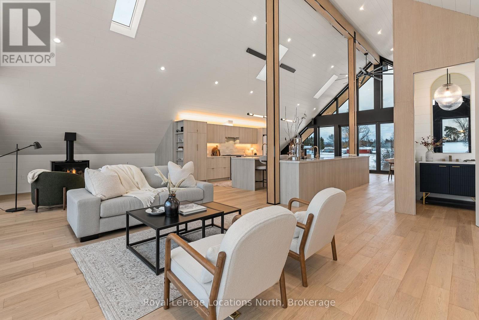 111 Slabtown Road, Blue Mountains, Ontario  N0H 1J0 - Photo 18 - X12616098