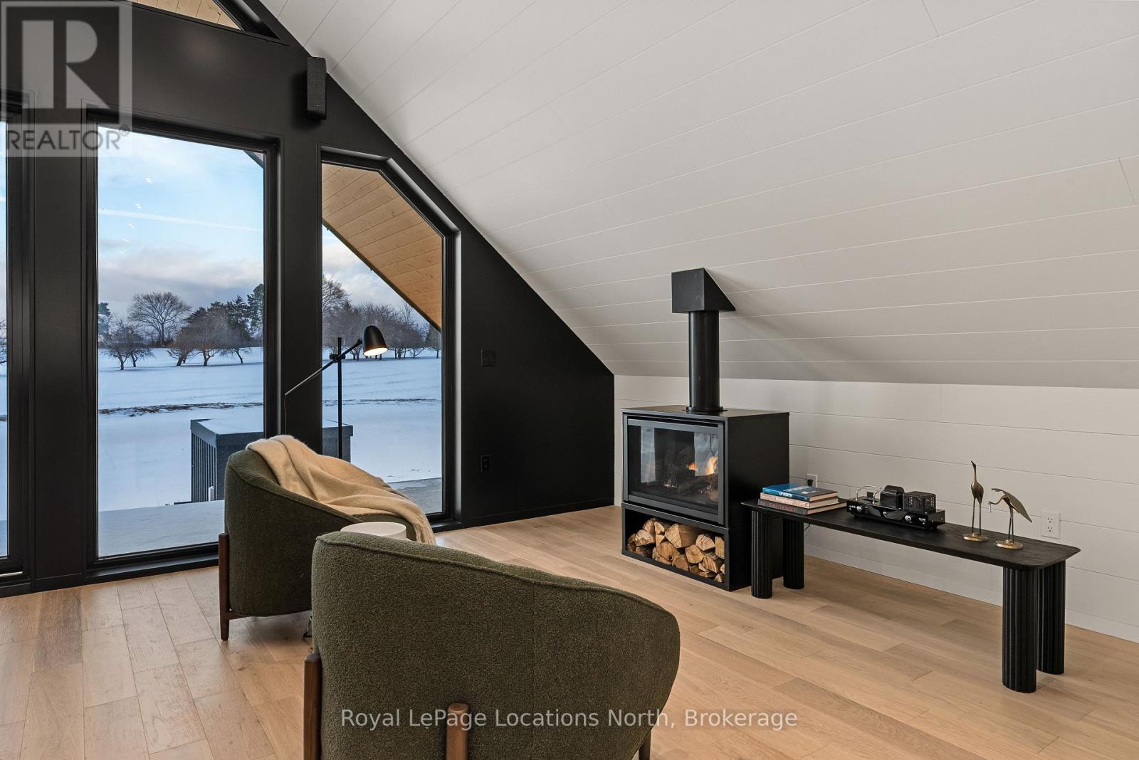 111 Slabtown Road, Blue Mountains, Ontario  N0H 1J0 - Photo 24 - X12616098