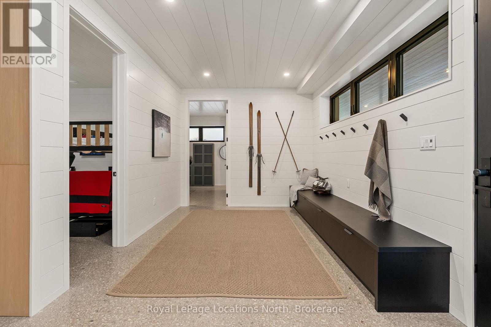 111 Slabtown Road, Blue Mountains, Ontario  N0H 1J0 - Photo 28 - X12616098