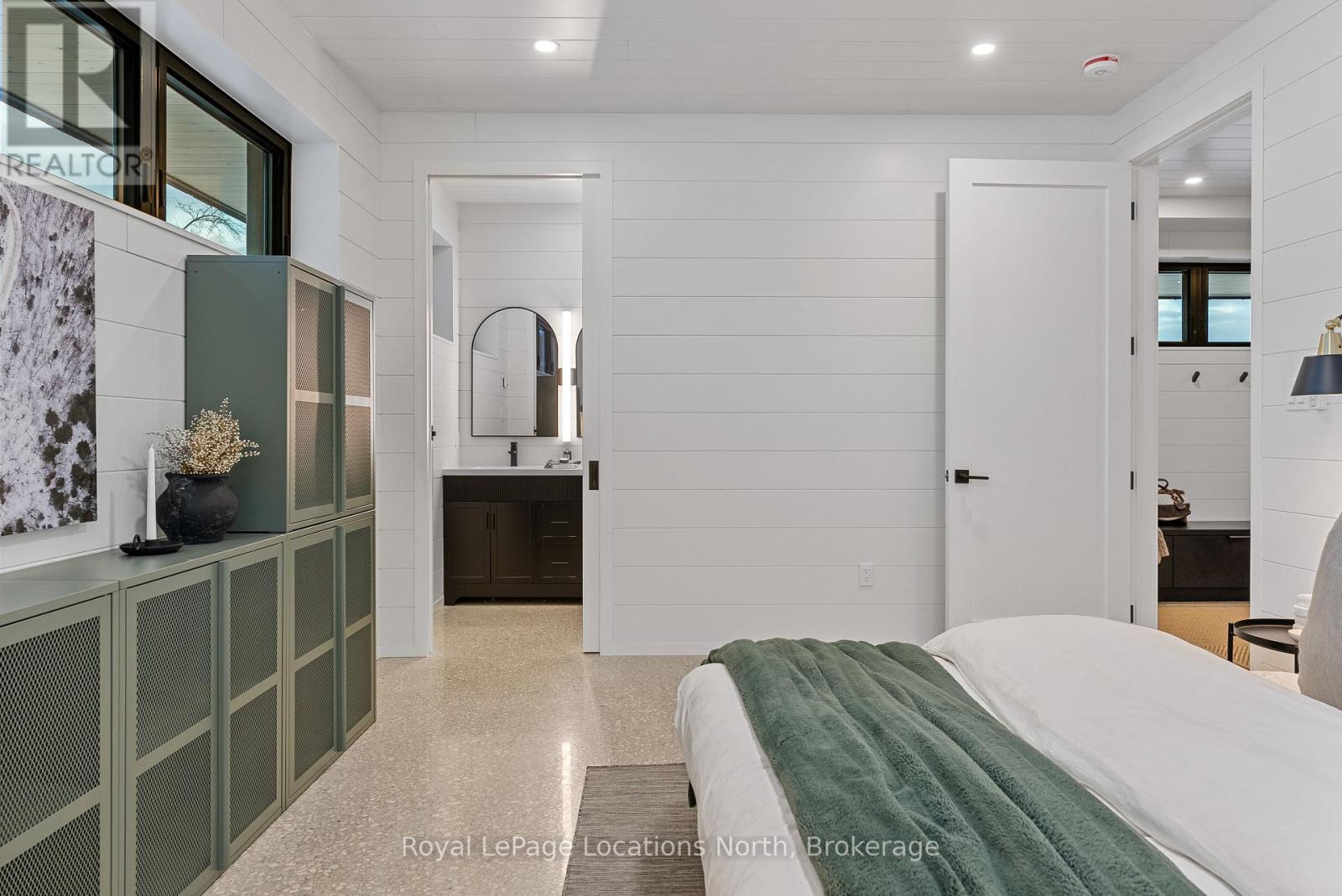 111 Slabtown Road, Blue Mountains, Ontario  N0H 1J0 - Photo 31 - X12616098