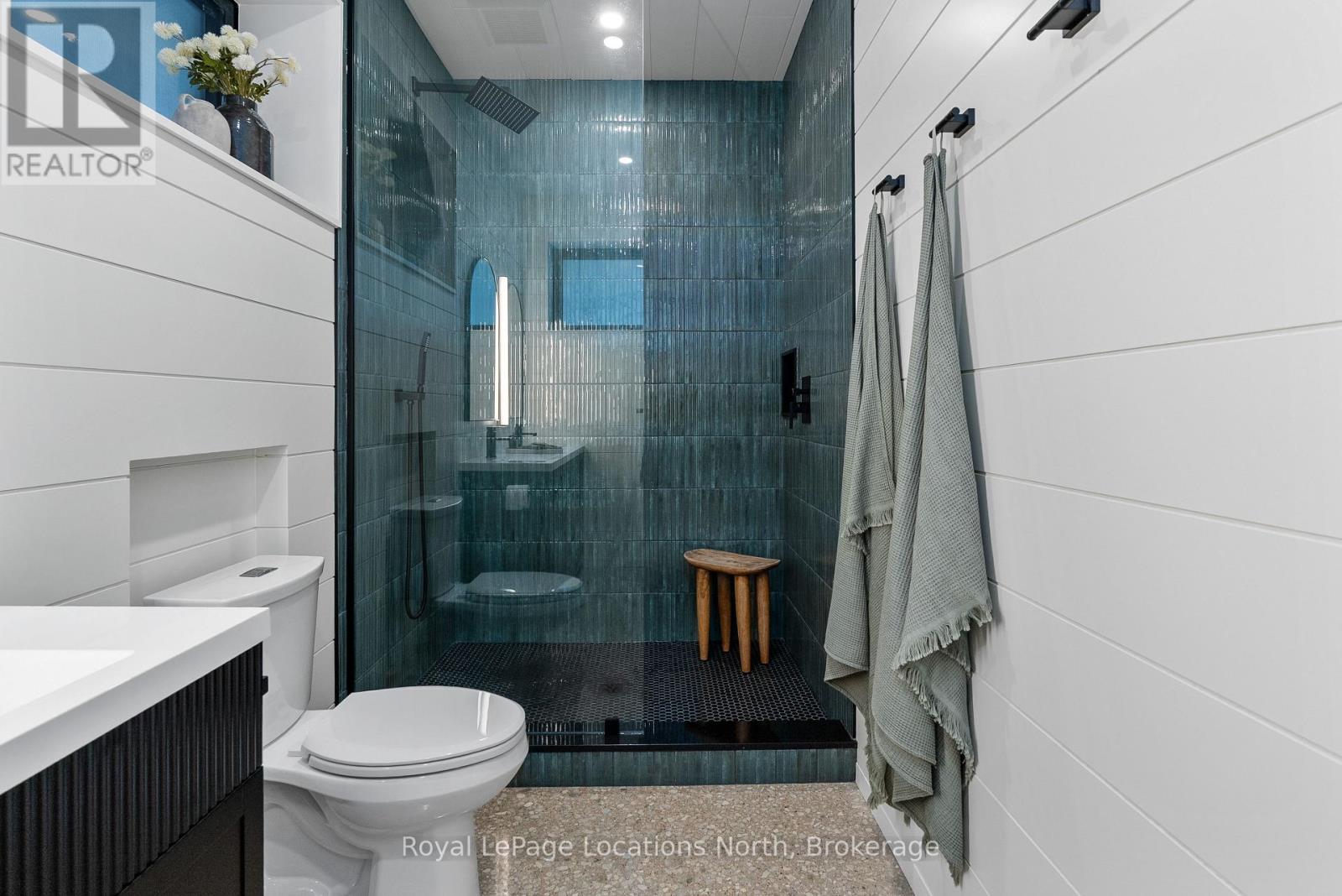 111 Slabtown Road, Blue Mountains, Ontario  N0H 1J0 - Photo 32 - X12616098