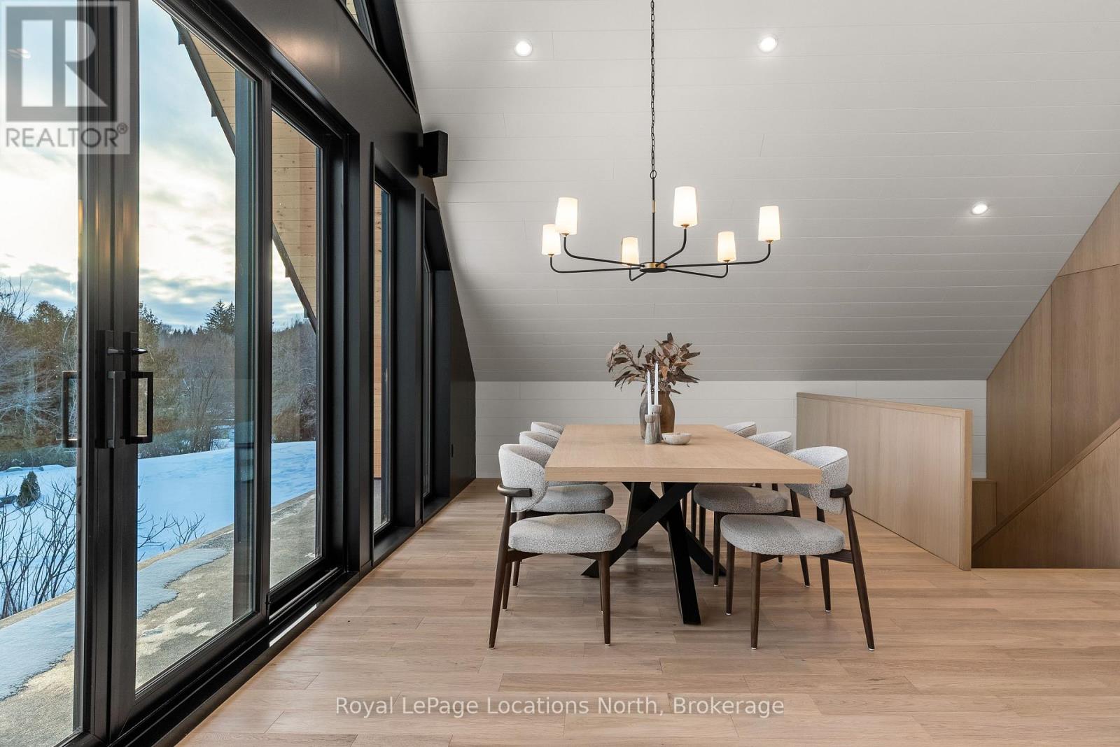 111 Slabtown Road, Blue Mountains, Ontario  N0H 1J0 - Photo 4 - X12616098